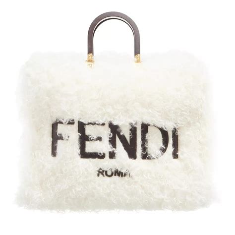 fendi handtas bruin|Fendi baguette.